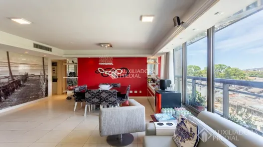 Apartamento com 3 Quartos à venda, 131m² no Três Figueiras, Porto Alegre