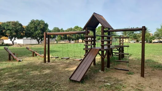 Lote/Terreno à venda, 238m² no Parque Pecuária, Campos dos Goytacazes