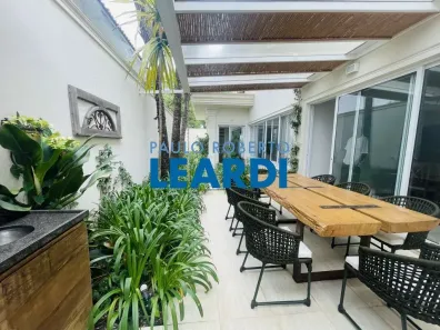 Sobrado com 3 Quartos à venda, 617m² no Alto de Pinheiros, São Paulo