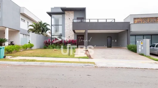 Casa de Condomínio com 3 Quartos à venda, 245m² no Residencial Goiânia Golfe Clube, Goiânia