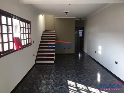 Sobrado com 3 Quartos para alugar, 140m² no Jardim Flórida, Jacareí
