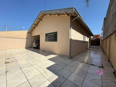 Casa com 2 Quartos à venda, 83m² no Jardim Amália, Leme