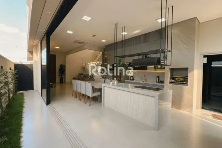 Casa de Condomínio com 3 Quartos à venda, 215m² no Granja Marileusa, Uberlândia
