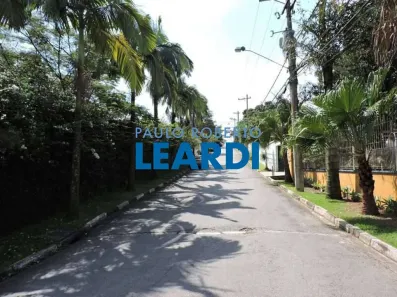 Lote/Terreno à venda, 4900m² no Chácara dos Lagos, Carapicuíba