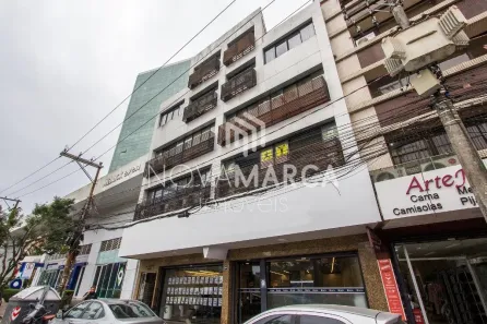 Sala Comercial à venda, 28m² no Bom Fim, Porto Alegre