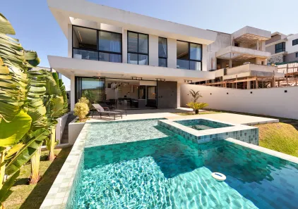 Casa de Condomínio com 4 Quartos à venda, 410m² no São Pedro, Juiz de Fora