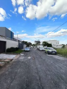 Lote/Terreno à venda, 300m² no Residencial Cléa Borges, Goiânia