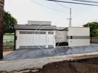 Casa com 3 Quartos à venda, 128m² no Centro, Marília