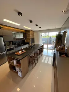Casa de Condomínio com 3 Quartos para alugar, 176m² no São Vicente, Gravataí