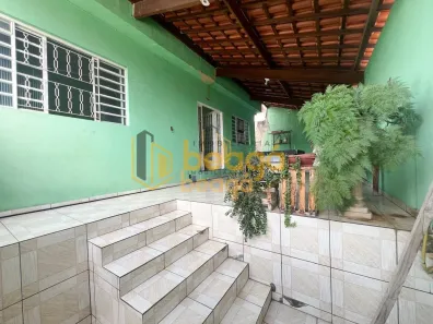 Casa com 3 Quartos à venda, 100m² no Parque Turistas, Contagem