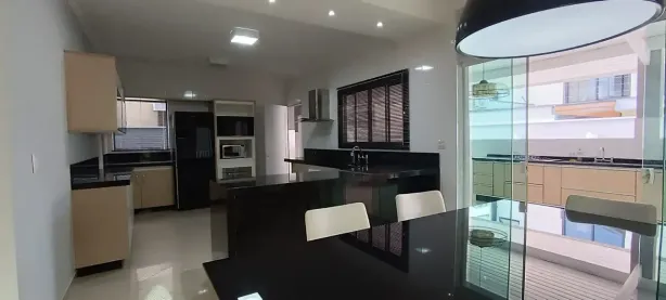 Casa de Condomínio com 4 Quartos à venda, 240m² no Castelo, Tremembé