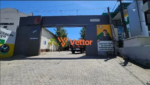 Ponto Comercial para alugar, 375m² no Parque Dois Irmãos, Fortaleza
