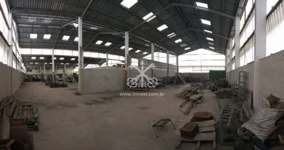 Galpão/Depósito/Armazém à venda, 2400m² no Batistini, São Bernardo do Campo