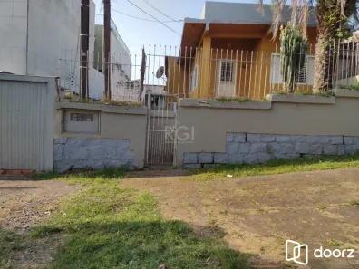 Casa com 4 Quartos à venda, 250m² no Vila Jardim, Porto Alegre