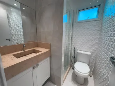 Casa de Condomínio com 3 Quartos à venda, 240m² no Cidade Alpha, Eusébio