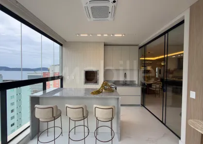 Apartamento com 4 Quartos à venda, 202m² no Meia Praia, Itapema