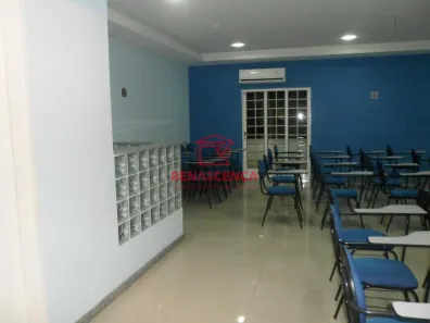 Prédio Comercial para alugar, 200m² no Chatuba, Mesquita
