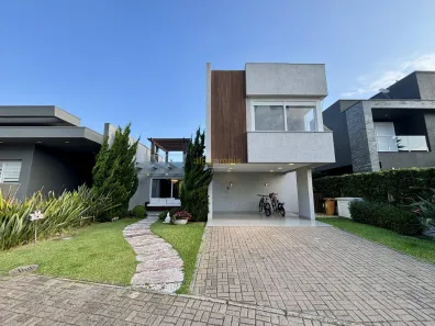 Casa de Condomínio com 3 Quartos à venda, 240m² no XANGRI-LÁ, Xangri-lá