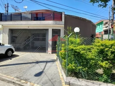 Sobrado com 3 Quartos à venda, 200m² no Vila Nhocune, São Paulo