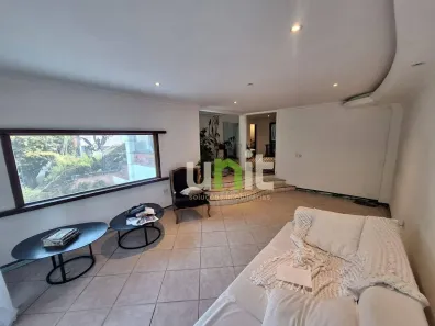 Casa de Condomínio com 4 Quartos à venda, 300m² no Vila Progresso, Niterói