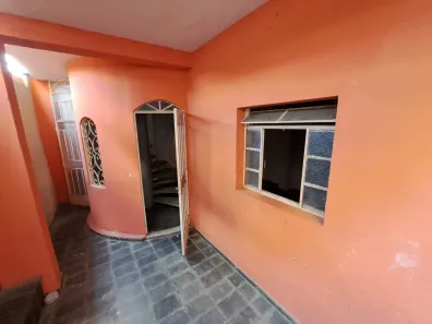 Casa com 2 Quartos para alugar, 60m² no Califórnia, Belo Horizonte