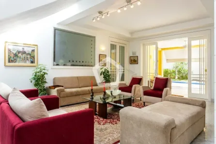 Casa com 10 Quartos à venda, 953m² no Chácara Monte Alegre, São Paulo