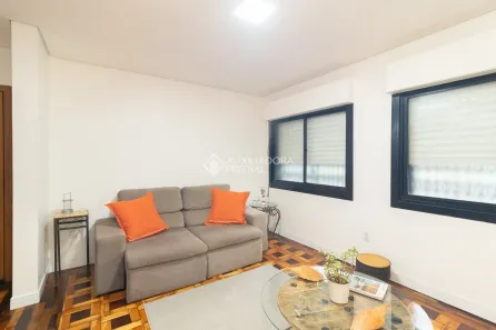 Apartamento com 4 Quartos para alugar, 110m² no Menino Deus, Porto Alegre