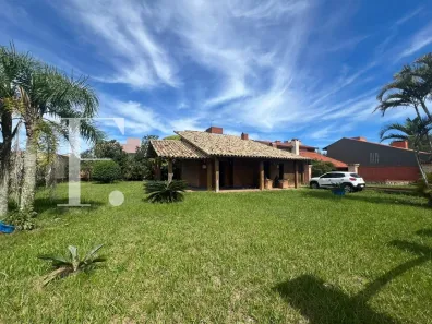 Casa com 4 Quartos à venda, 220m² no Centro, Xangri-Lá
