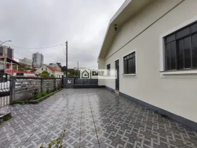 Casa com 3 Quartos à venda, 95m² no Centro, Ponta Grossa