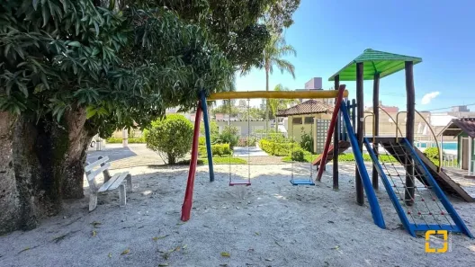 Apartamento com 2 Quartos à venda, 75m² no Coqueiros, Florianópolis