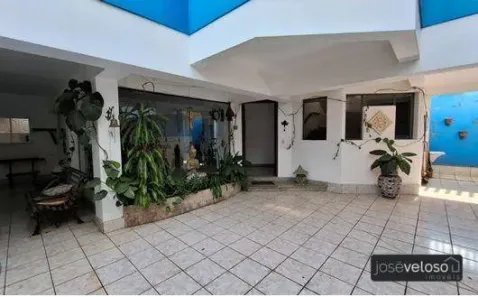 Casa com 3 Quartos à venda, 600m² no Água Verde, Curitiba