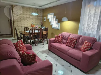 Casa com 3 Quartos à venda, 115m² no Jardim Alcântara, São Gonçalo