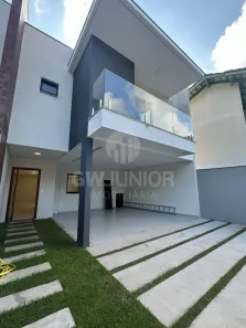 Sobrado com 3 Quartos à venda, 205m² no América, Joinville