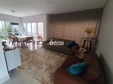 Casa de Condomínio com 4 Quartos para alugar, 170m² no Granja Marileusa, Uberlândia