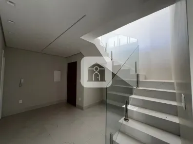 Cobertura com 4 Quartos à venda, 215m² no Tibery, Uberlândia