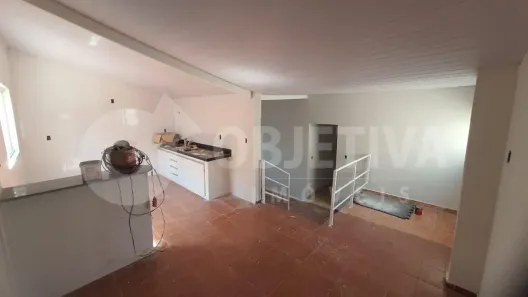Casa com 4 Quartos para alugar, 250m² no Lídice, Uberlândia