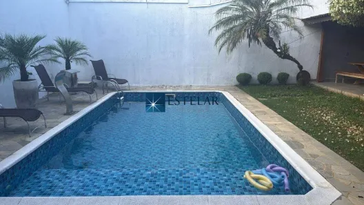 Casa com 4 Quartos para alugar, 390m² no Vila Oliveira, Mogi das Cruzes