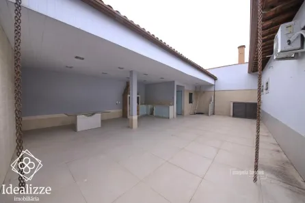 Casa com 3 Quartos à venda, 237m² no Niterói, Volta Redonda