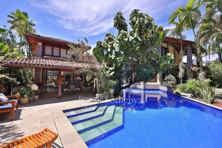 Casa com 5 Quartos à venda, 1130m² no Barra da Tijuca, Rio de Janeiro