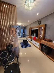 Casa com 3 Quartos à venda, 180m² no Vila Santa Maria, São Paulo