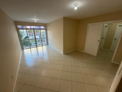 Apartamento com 3 Quartos para alugar, 132m² no Carvoeira, Florianópolis