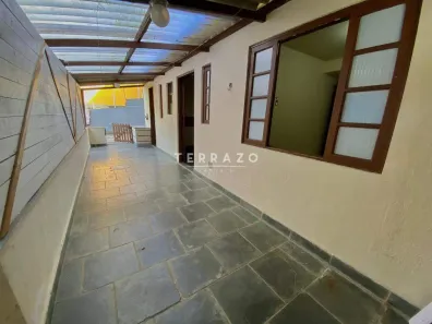 Casa com 2 Quartos para alugar, 60m² no Cascata Guarani, Teresópolis