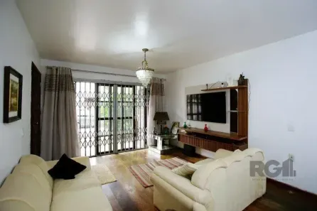 Casa com 3 Quartos à venda, 230m² no Jardim Botânico, Porto Alegre