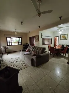 Casa com 4 Quartos à venda, 300m² no Piratininga, Niterói