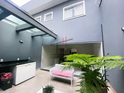 Sobrado com 3 Quartos à venda, 139m² no Vila Carrão, São Paulo