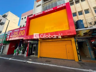 Ponto Comercial para alugar, 400m² no Centro, Montes Claros