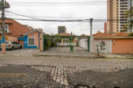 Imóvel Comercial com 10 Quartos para alugar, 250m² no Chácara Santo Antônio (Zona Sul), São Paulo