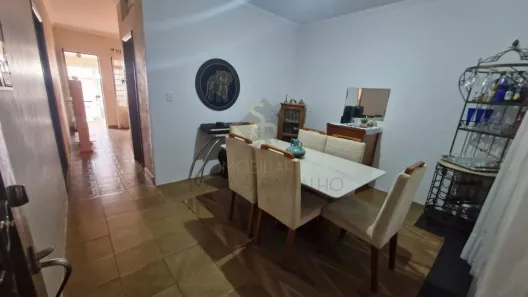 Casa com 3 Quartos à venda, 197m² no Vila Tibério, Ribeirão Preto