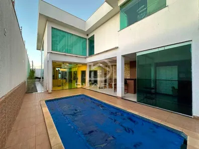 Sobrado com 4 Quartos à venda, 285m² no Residencial Jardins do Lago, Anápolis