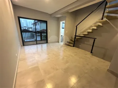 Sobrado com 2 Quartos à venda, 129m² no Marapé, Santos